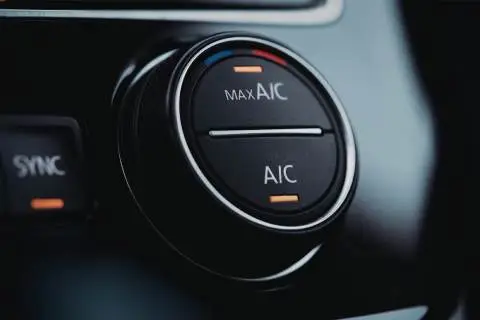 إصلاح مكيف السيارات وتعبئة فريون في جدة